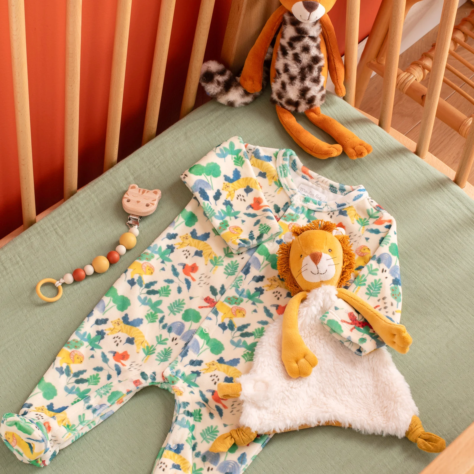 MOULIN ROTY DOUDOU LEONE MAMBA (CON SCATOLA) LA FORESTA MAWA 688017