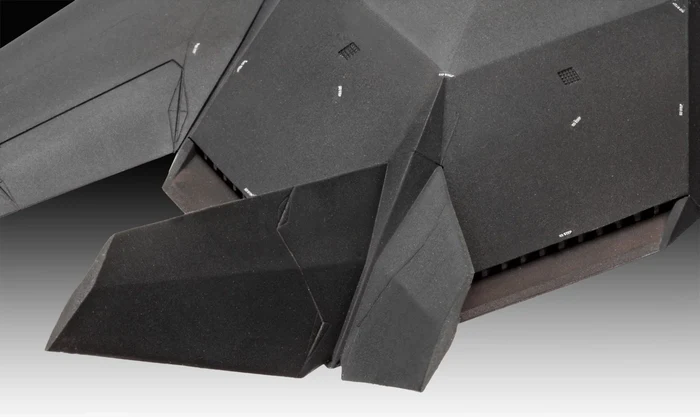 REVELL CACCIA STEALTH LOCKHEED MARTIN F-117A NIGHTHAWK 03899