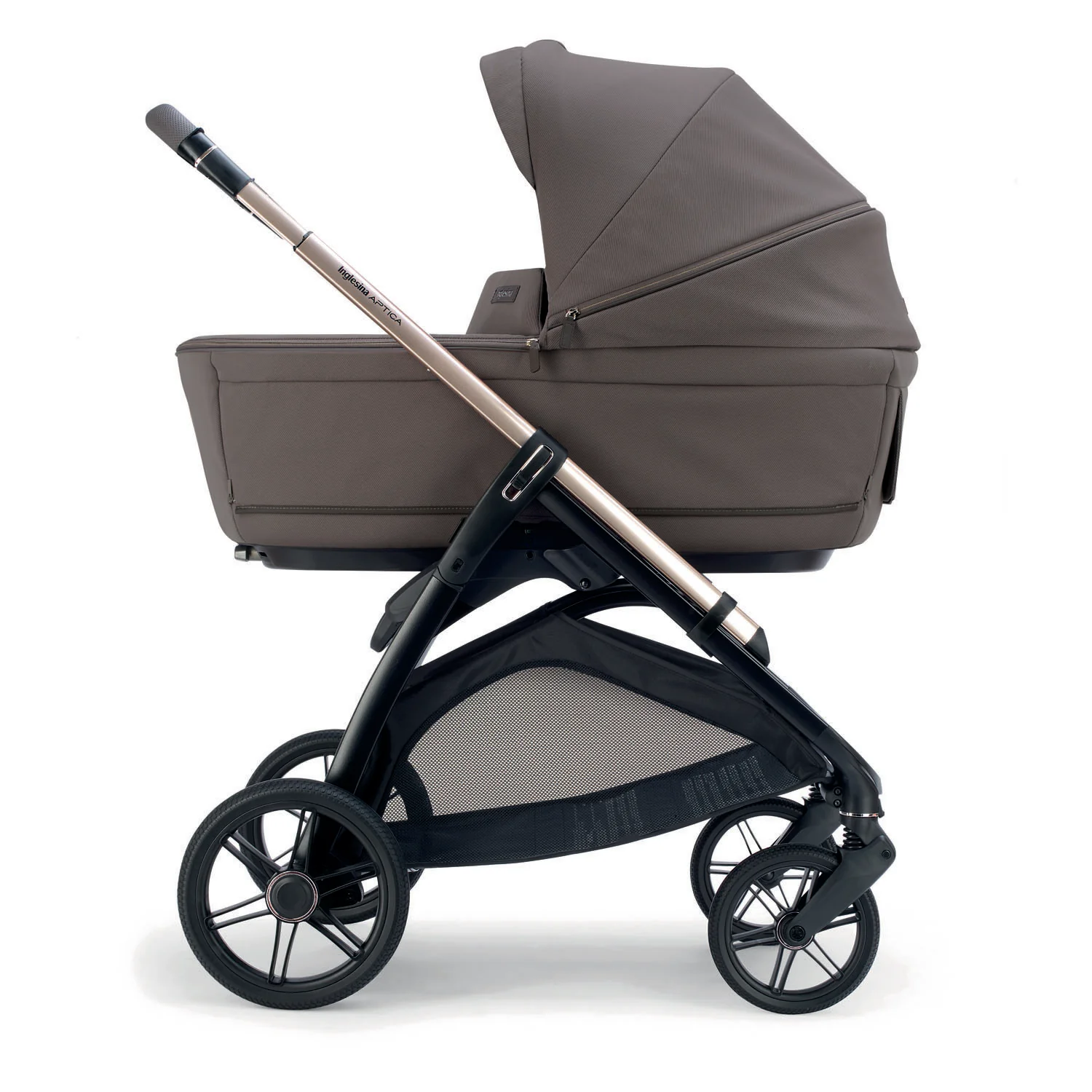 INGLESINA TRIO SYSTEM QUATTRO APTICA ESSENCE MOKKA CON TELAIO PALLADIO BLACK E SEGG. DARWIN INFANT RECLINE KA62T0ESM INGLESINA TRIO SYSTEM QUATTRO APTICA ESSENCE MOKKA CON TELAIO PALLADIO BLACK E SEGG. DARWIN INFANT RECLINE KA62T0ESM