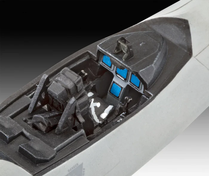 REVELL LOCKHEED MARTIN F-22A RAPTOR 03858 REVELL LOCKHEED MARTIN F-22A RAPTOR 03858