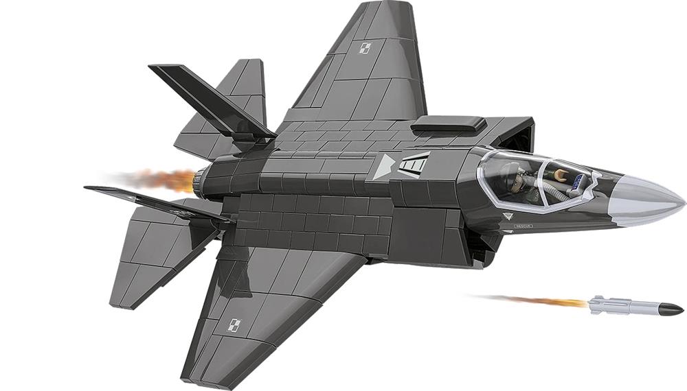 COBI ARMED FORCES F-35A LIGHTNING II ''HUSARZ'' 5904 COBI ARMED FORCES F-35A LIGHTNING II ''HUSARZ'' 5904
